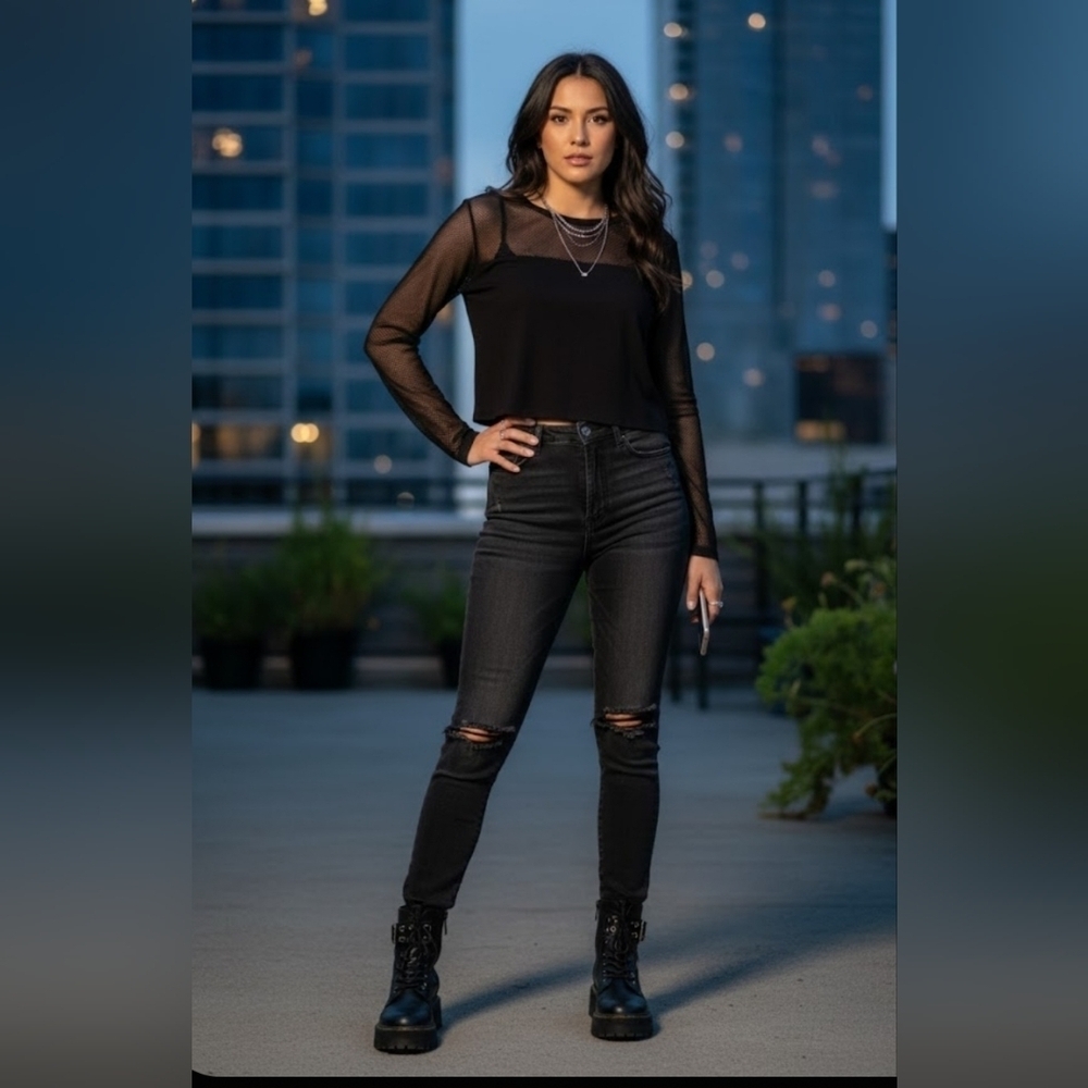 Elegant Black Mesh Sleeve Crop Top